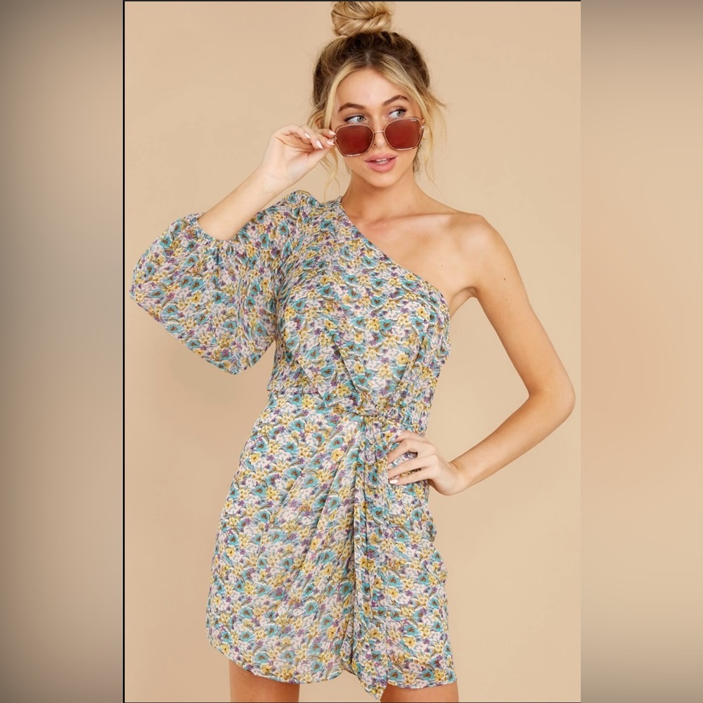 skylar + madison one sleeve mini dress - floral print